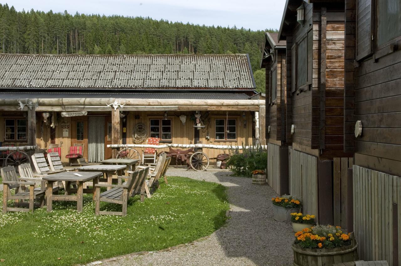 Sun Dance Ranch Bed and Breakfast Ekshärad Esterno foto